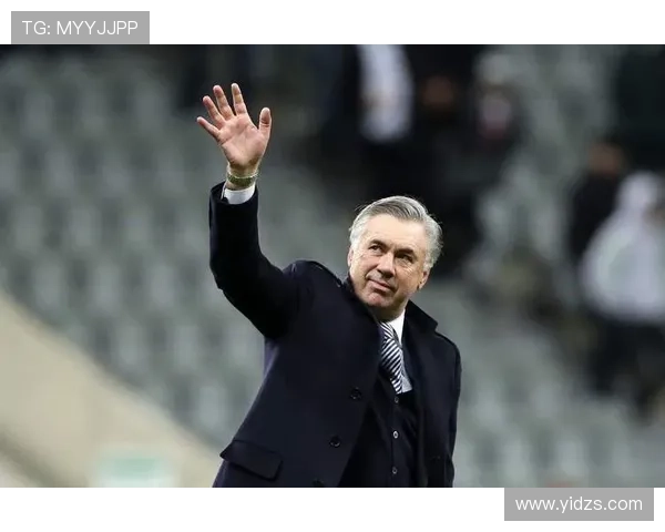 萨索洛防守体系解析：如何提升后防线的稳固性与反击威胁