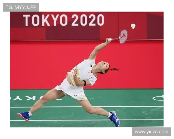 山口茜那运动员气质，一下赛场像变了个人，有点像隔壁剧组突然跑出来的女主角？